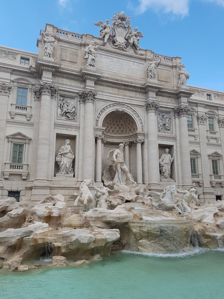 Der weltberühmte Trevi-Brunnen in Rom.