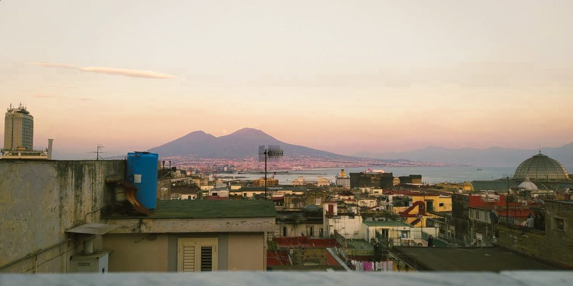 Neapel mit Blick auf den Vesuv